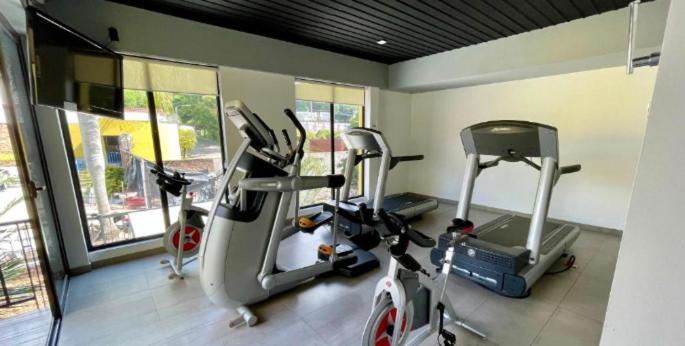 Beverly Hills: Hotel And Business Nuevo Cuscatlan ภายนอก รูปภาพ