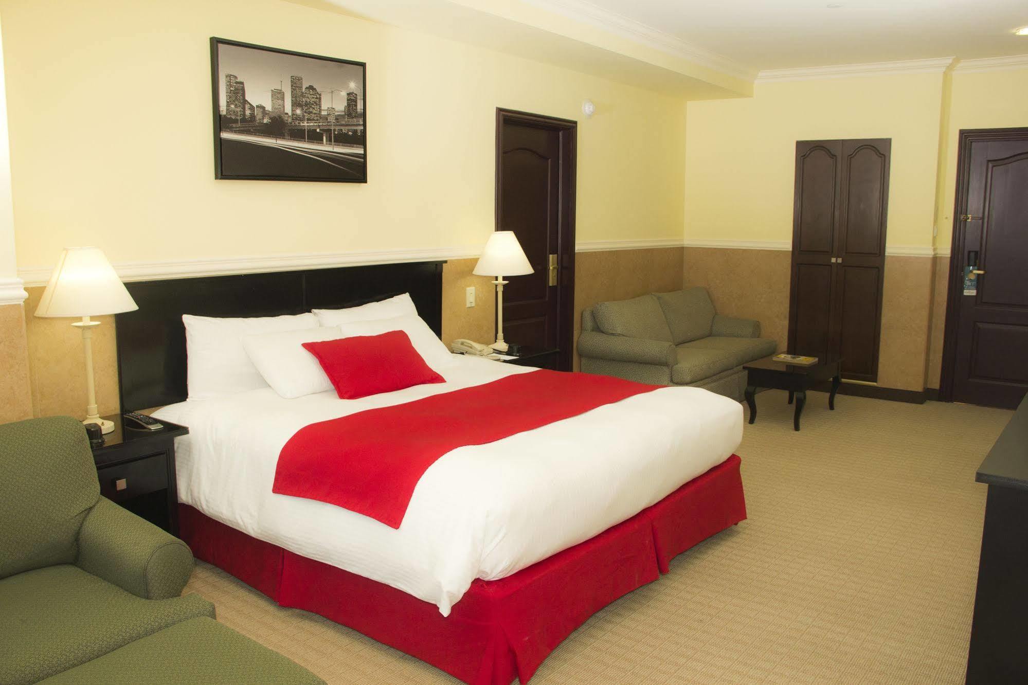 Beverly Hills: Hotel And Business Nuevo Cuscatlan ภายนอก รูปภาพ